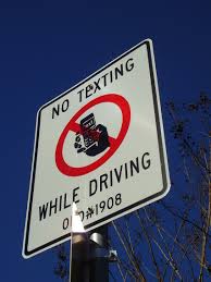 Rhode Island Personal Injury Attorney Discusses The Dangers of Distracted Driving