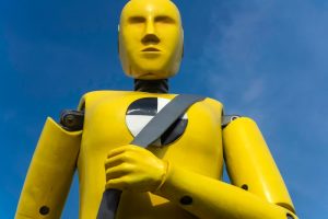 seat belt testing to prevent injuries in car crashes